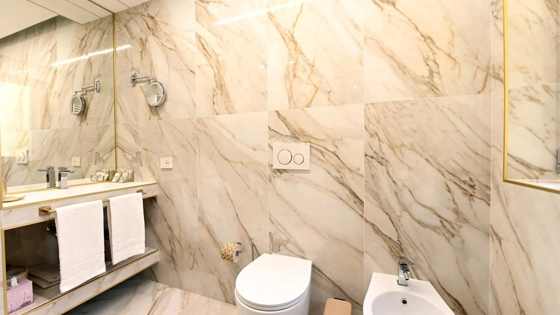 Affittacamere Hotel Golden House Cinecitta Roma